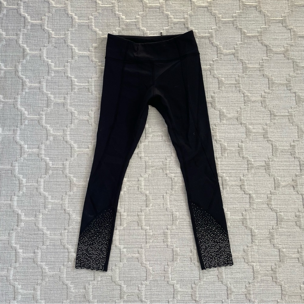 Lululemon cropped leggings, size 4, black